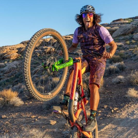 Pit Viper a alta velocidade fora da estrada ii anos 2000 4XB4L24