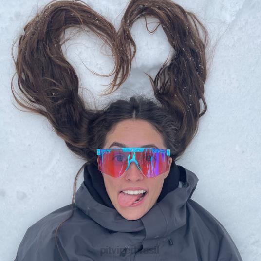 Pit Viper o clímax ao ar livre dos anos 2000 4XB4L27