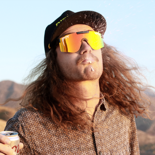 Pit Viper o mistério polarizado em largura dupla 4XB4L124