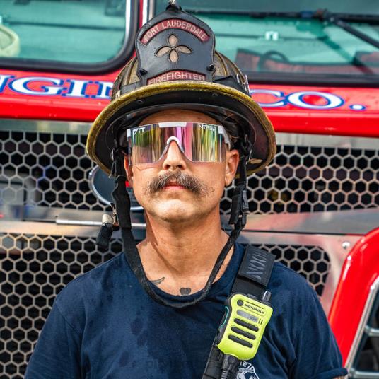 Pit Viper os intimidadores da noite de miami 4XB4L11