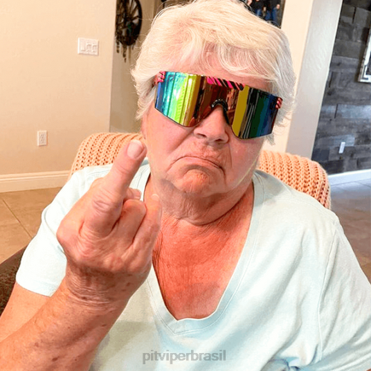 Pit Viper os trópicos quentes dos anos 2000 4XB4L97